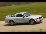 Ford Mustang V6 2005 года